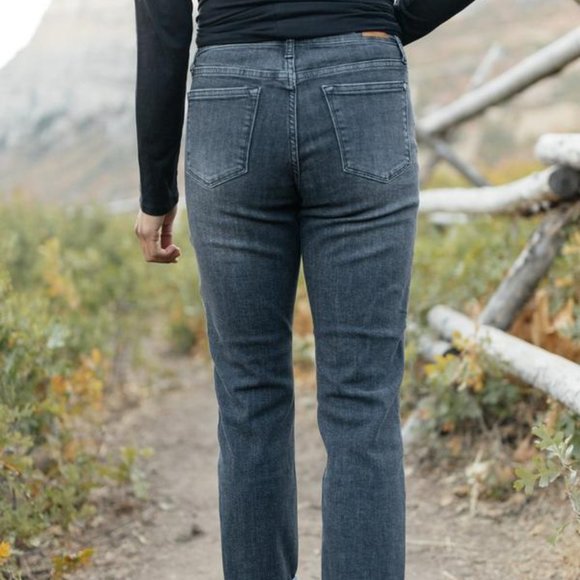 Fall Days Girlfriend Jeans - Picture 2 of 4